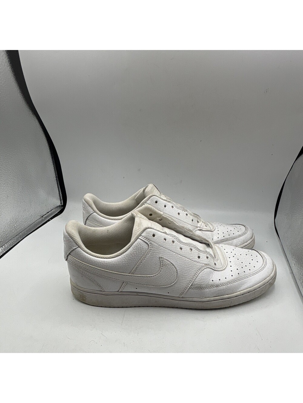 Nike Air Force mens Size 11.5 White no laces